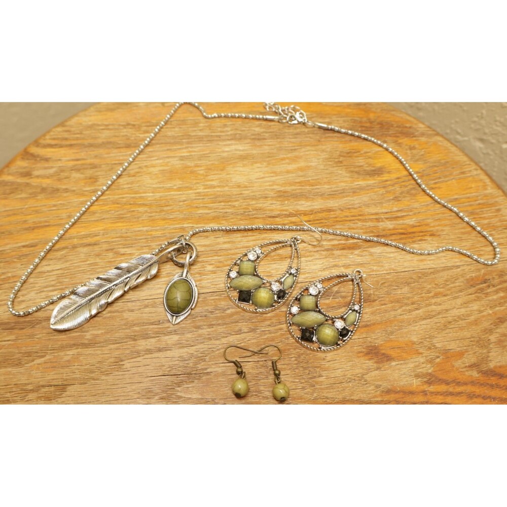 Sage Olive Green Jewelry Lot Feather Pendant Necklace Teardrop Bead Earrings Set